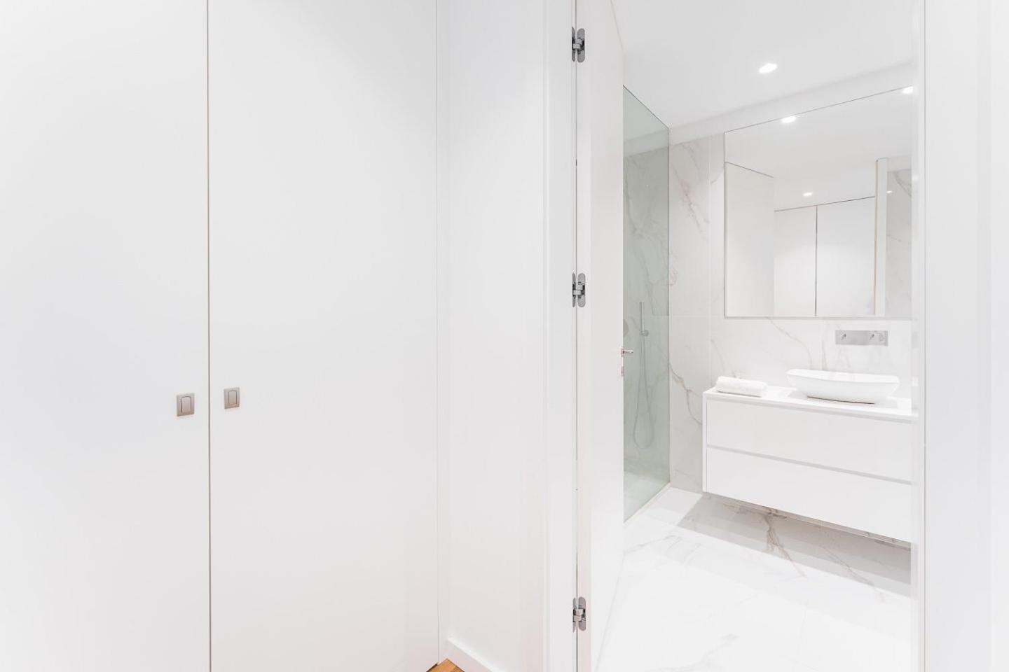 Guestready - Amazing Modern Home Near The Beach บีลาโนวาเดกายา ภายนอก รูปภาพ