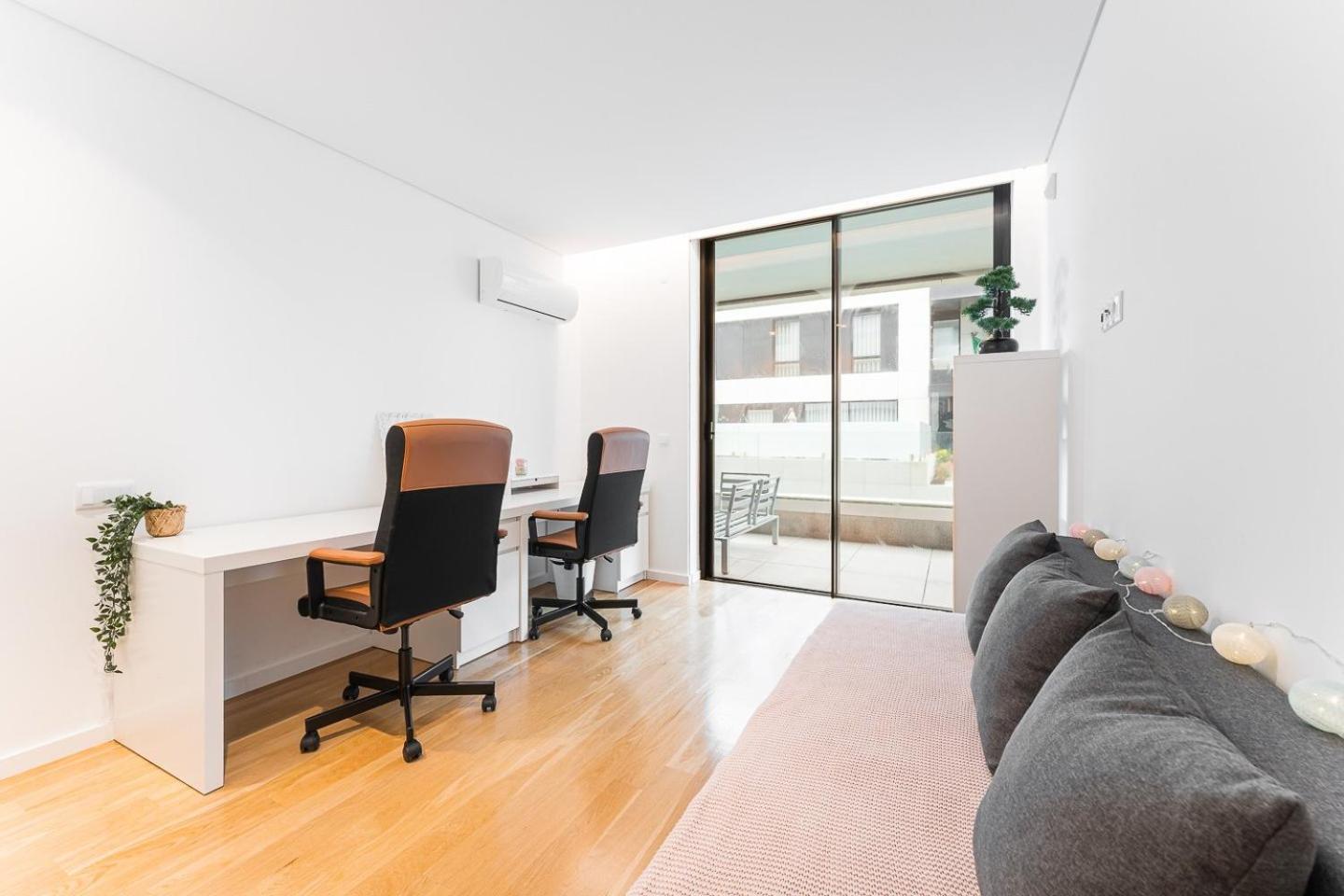 Guestready - Amazing Modern Home Near The Beach บีลาโนวาเดกายา ภายนอก รูปภาพ