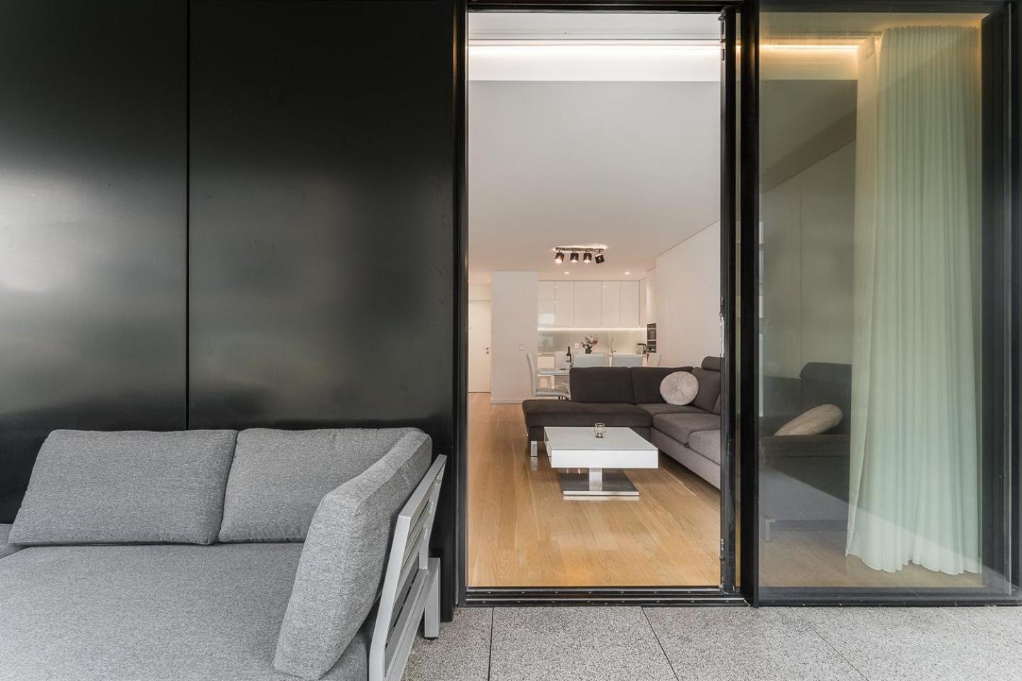 Guestready - Amazing Modern Home Near The Beach บีลาโนวาเดกายา ภายนอก รูปภาพ